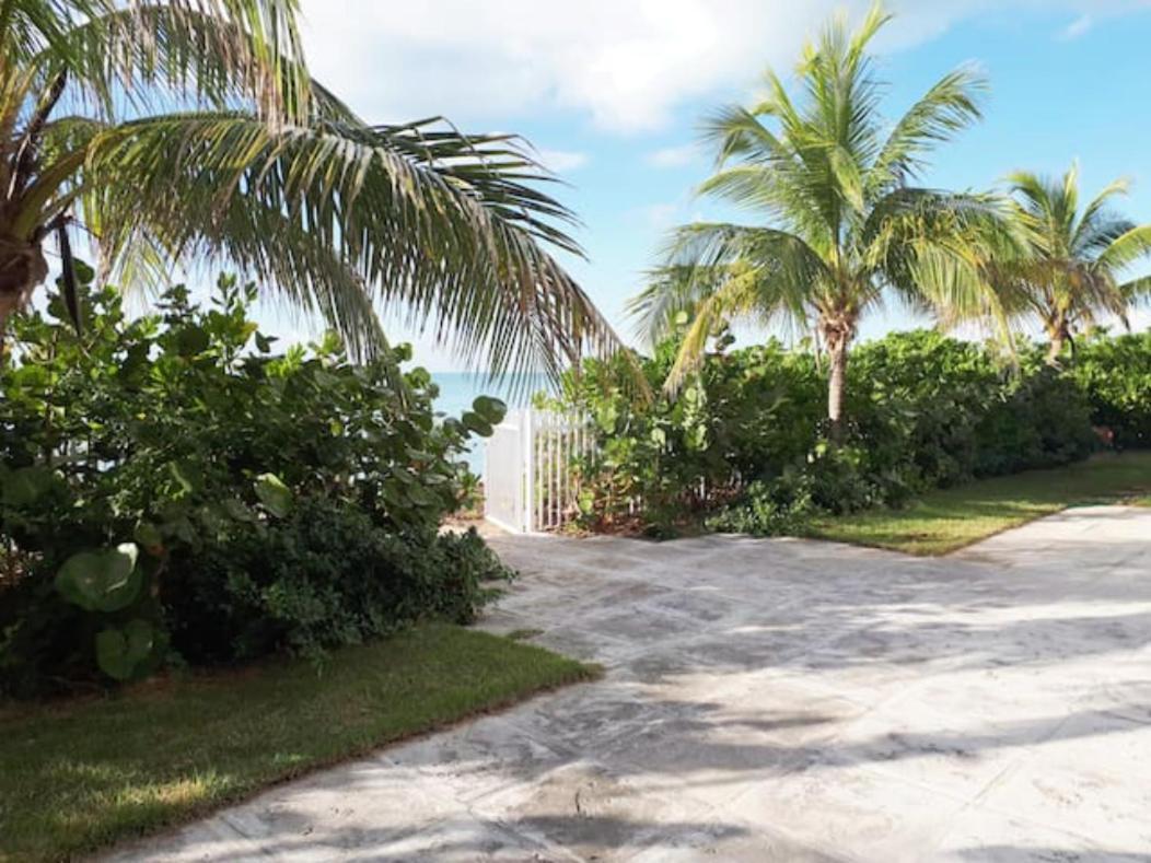 Hotel Secluded And Modern Beachfront House Nassau Exterior foto